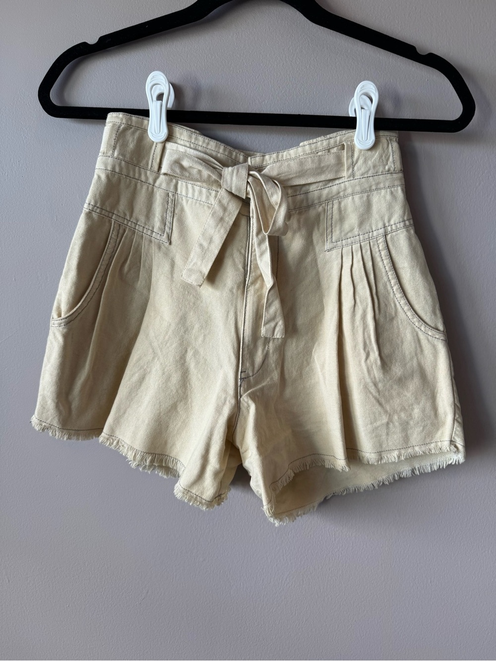Free People One Womens Ivory Penny High-Waisted Paper Bag Tie Waist Short Size 2